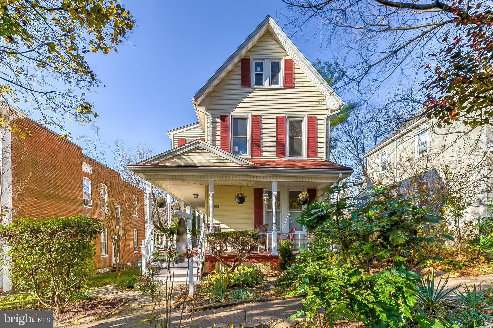 ROLAND PARK - Residential