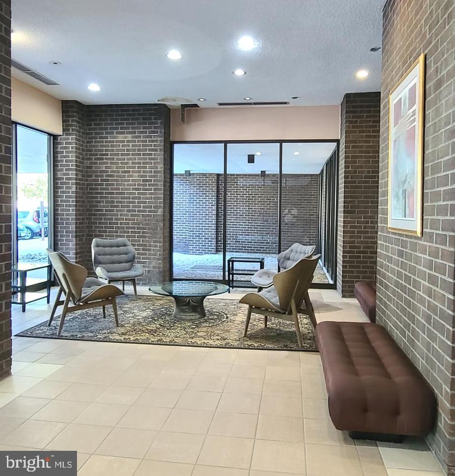 TEMPLETON OF ALEXANDRIA - Residential Lease