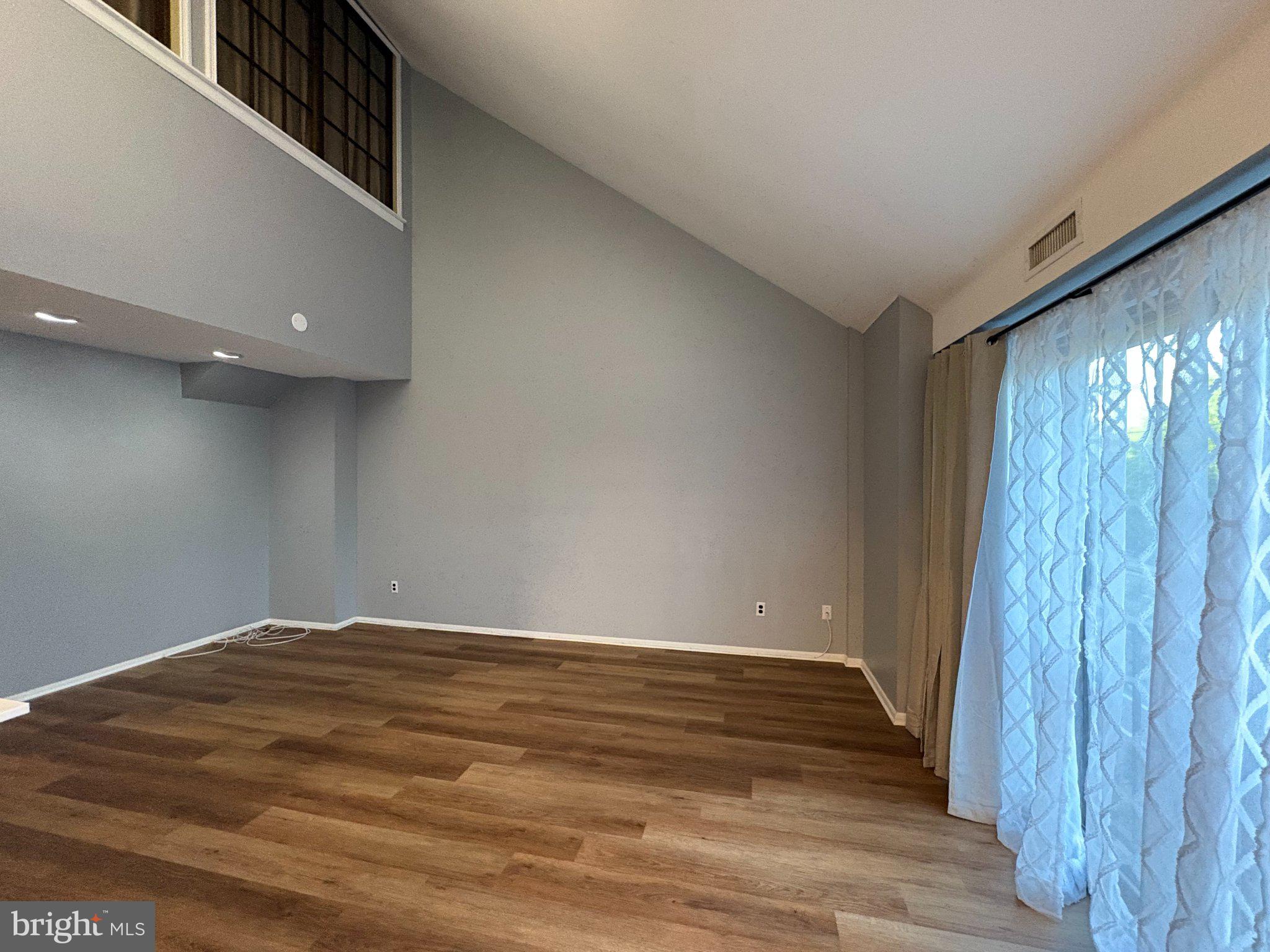 RIVERS BEND I - Residential