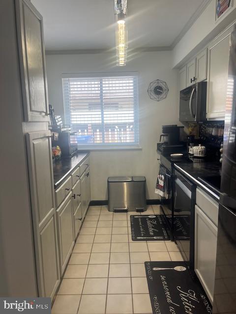2425 ARBOR COURT