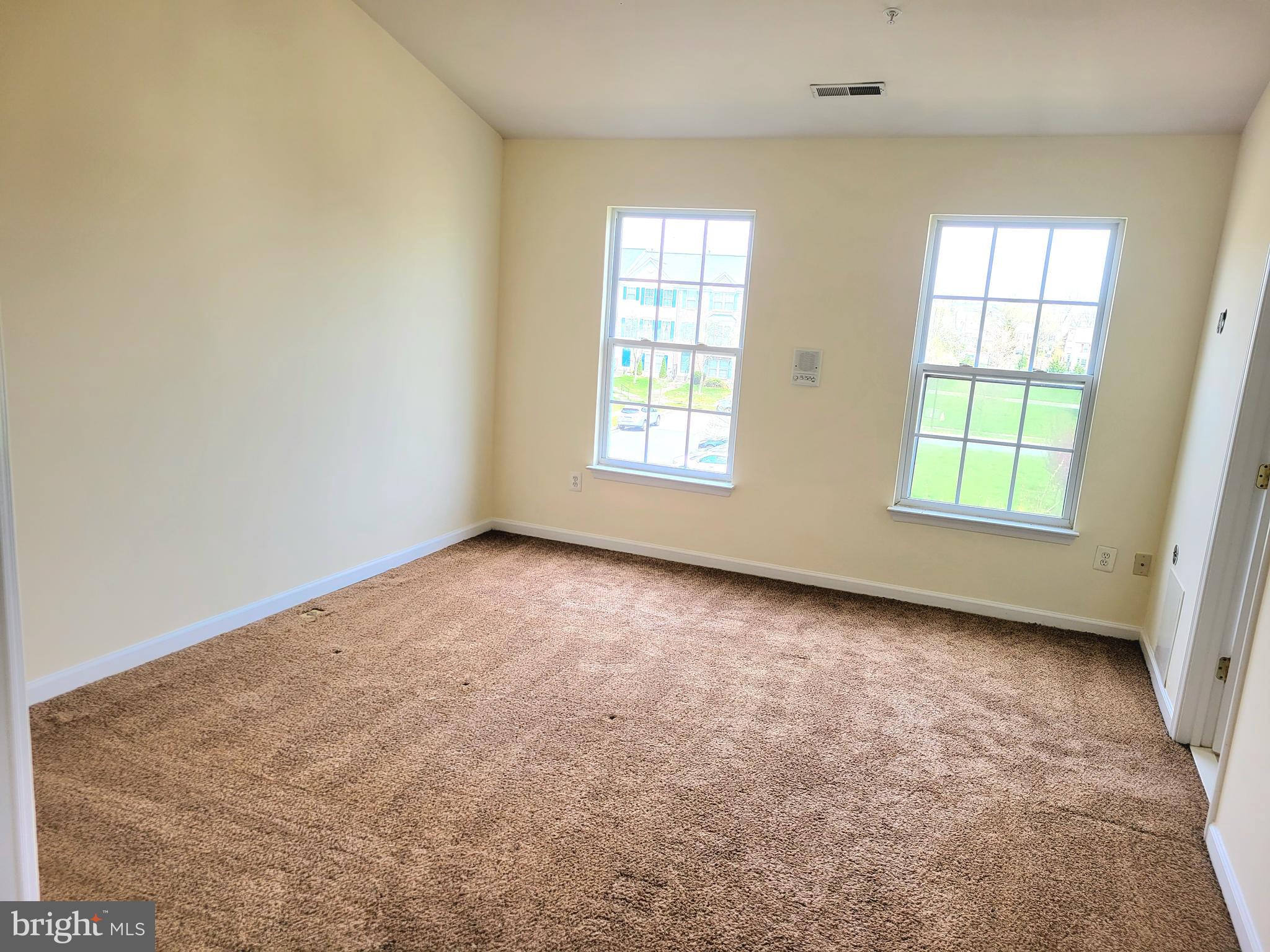 EATON SQUARE - Residential Lease