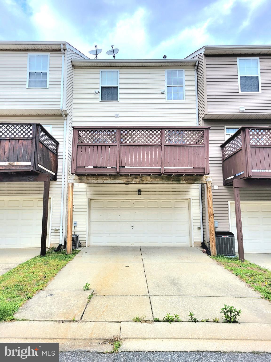 EATON SQUARE - Residential Lease