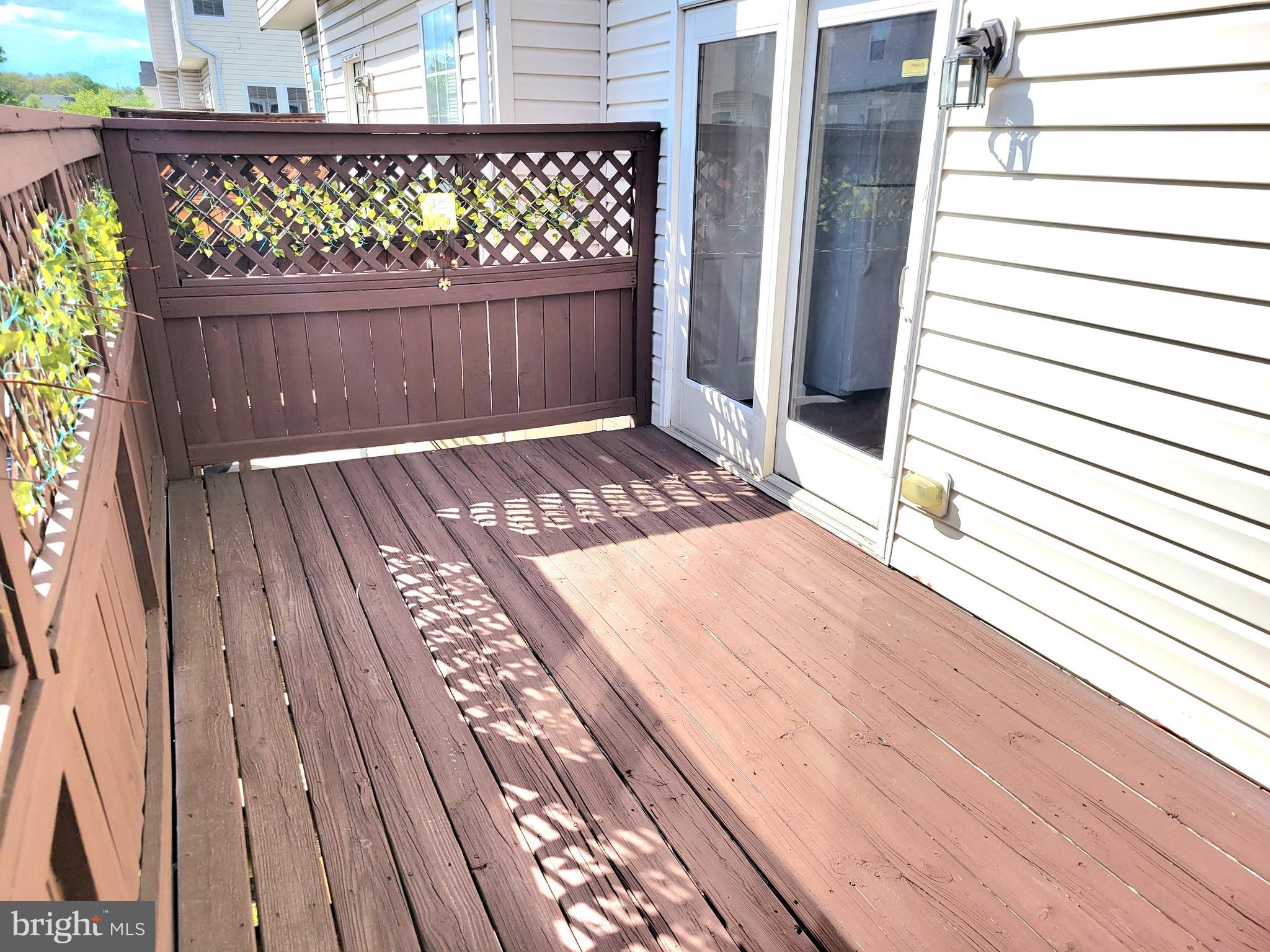 EATON SQUARE - Residential Lease