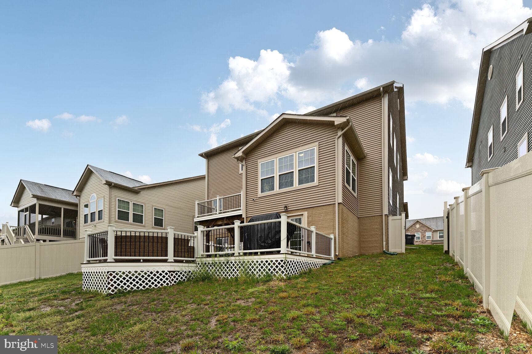 ST CHARLES SUB - FIELDSIDE - Residential