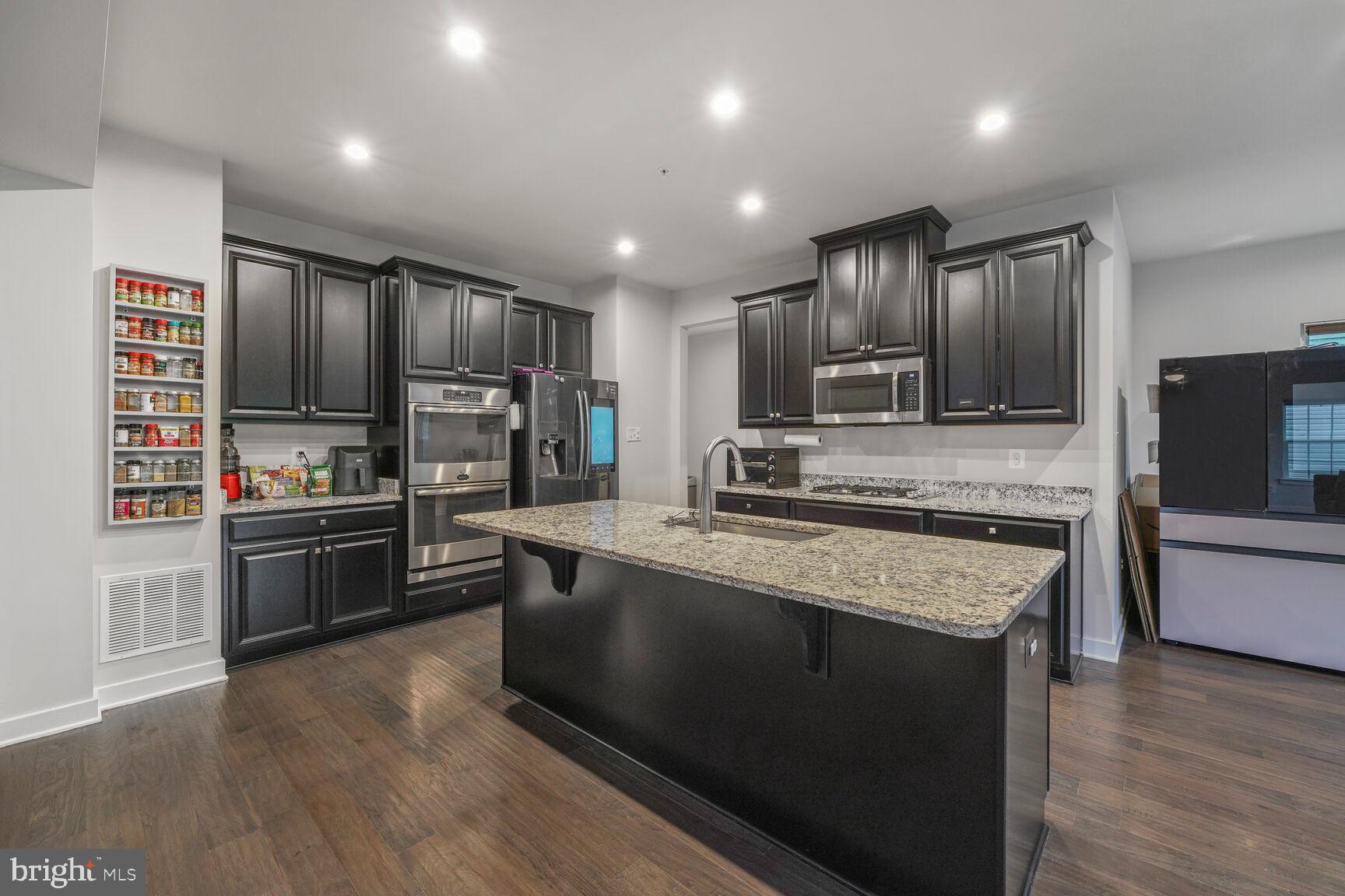 ST CHARLES SUB - FIELDSIDE - Residential