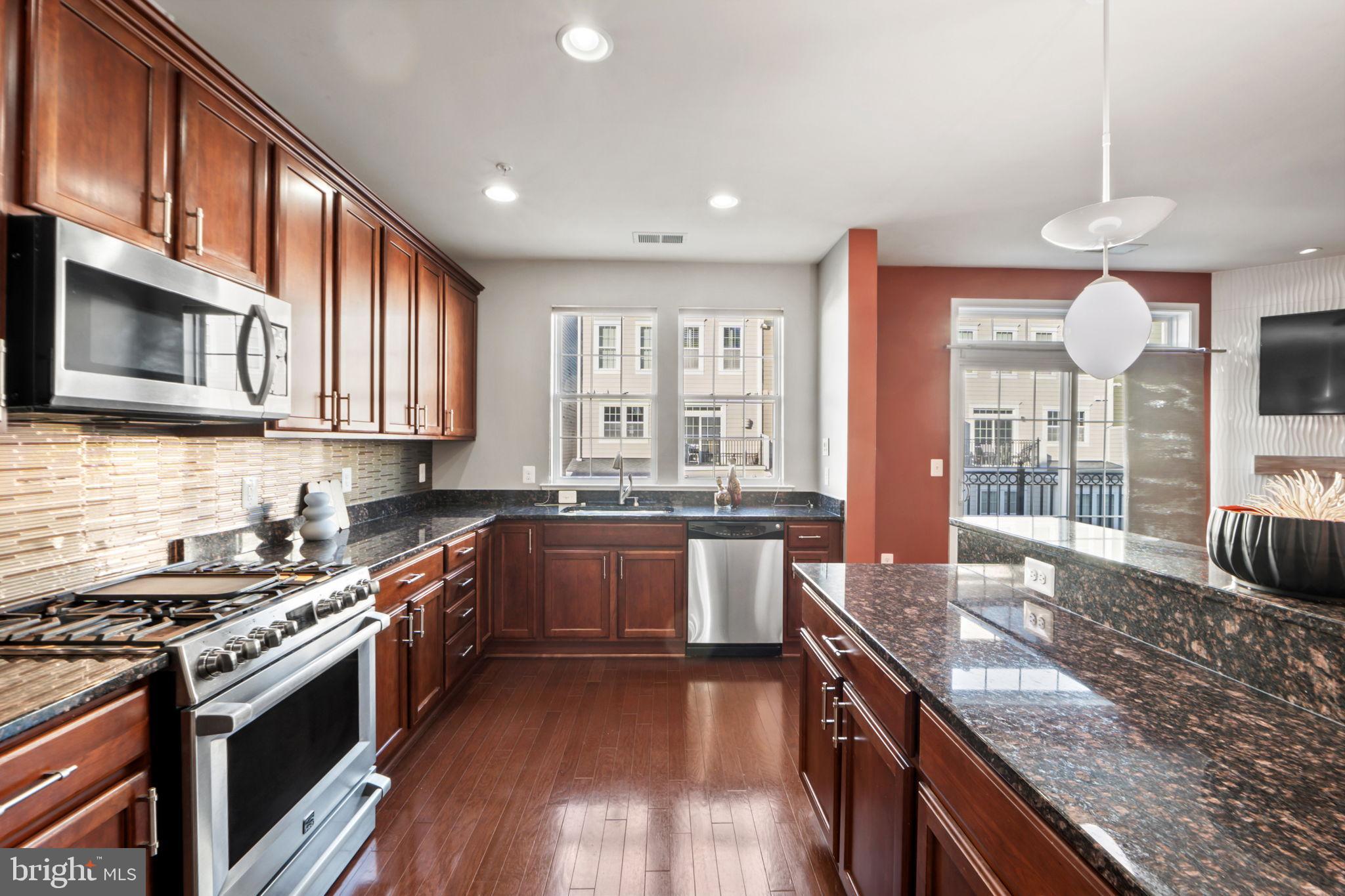 MAPLE LAWN FARMS - Residential