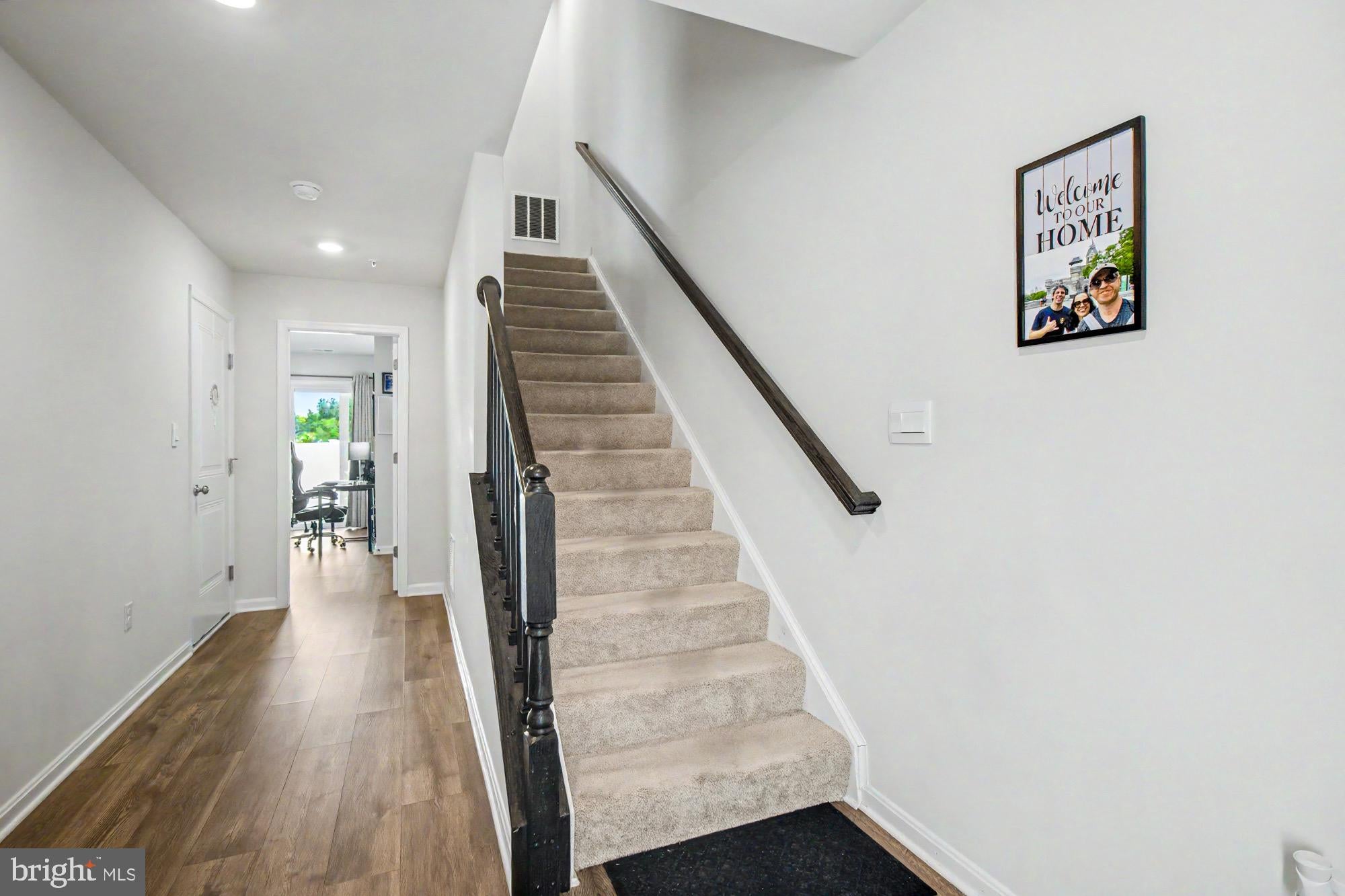 4912 ARCOLA ROAD