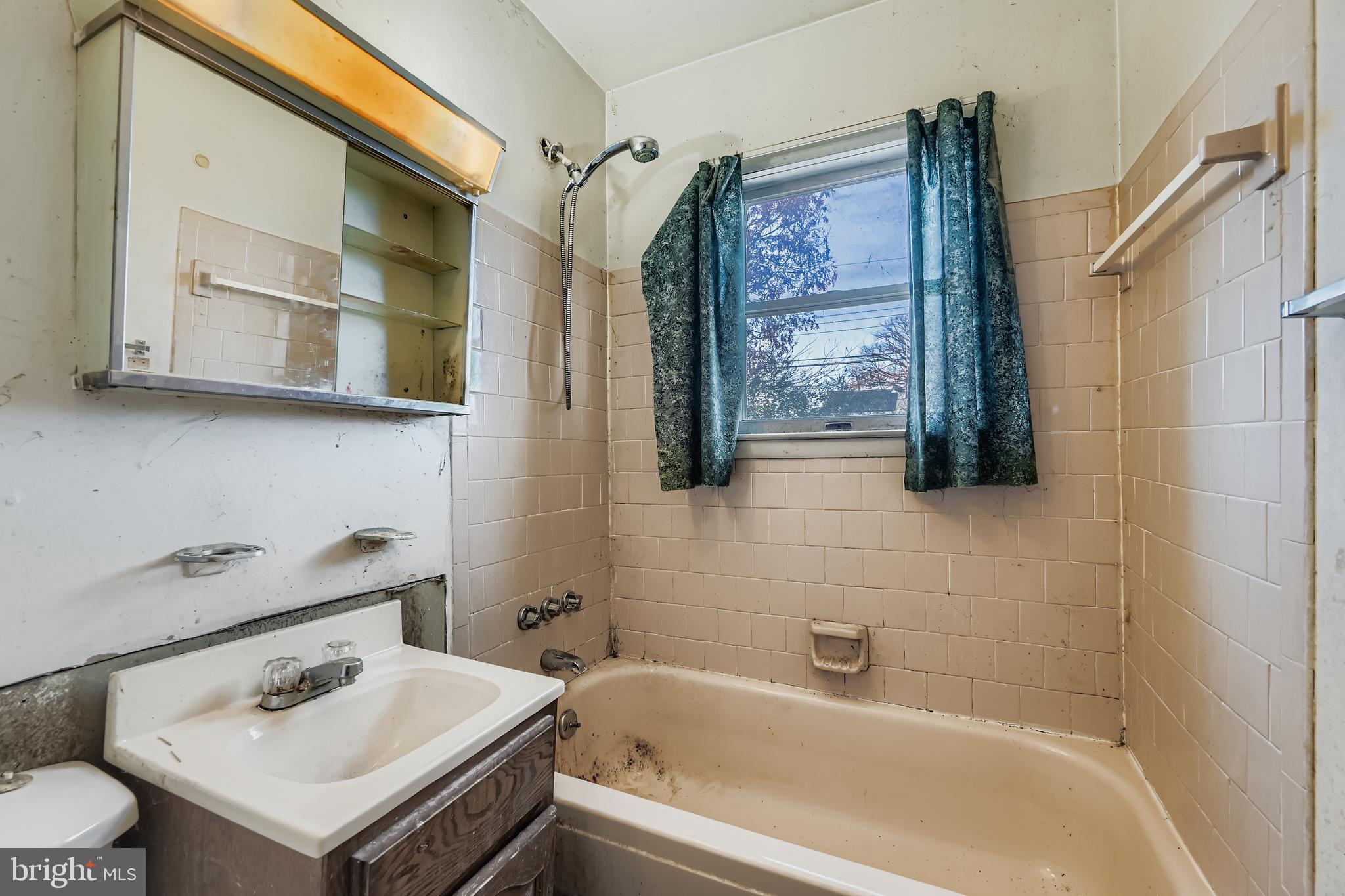 VICTORY VILLA - Residential