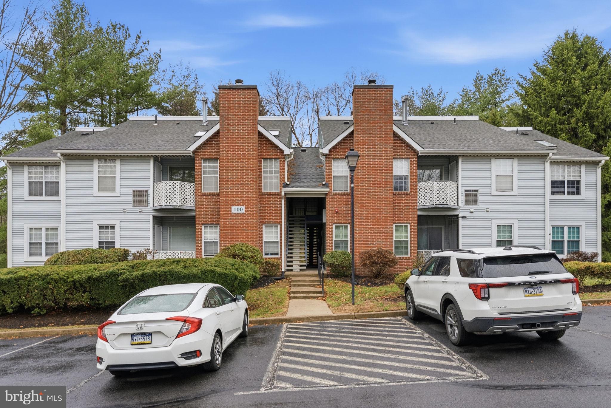 CROWN POINTE - Residential