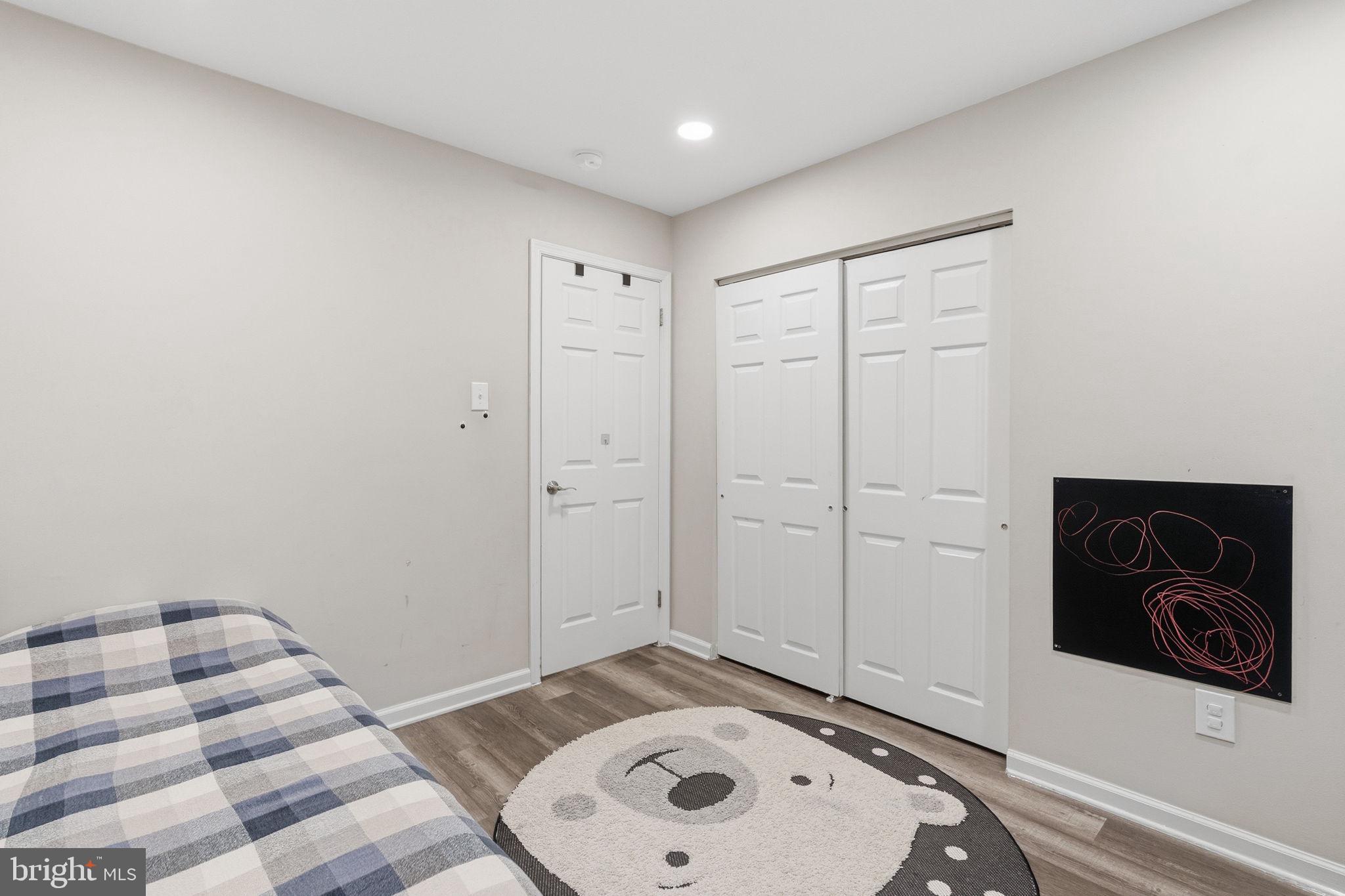 CROWN POINTE - Residential