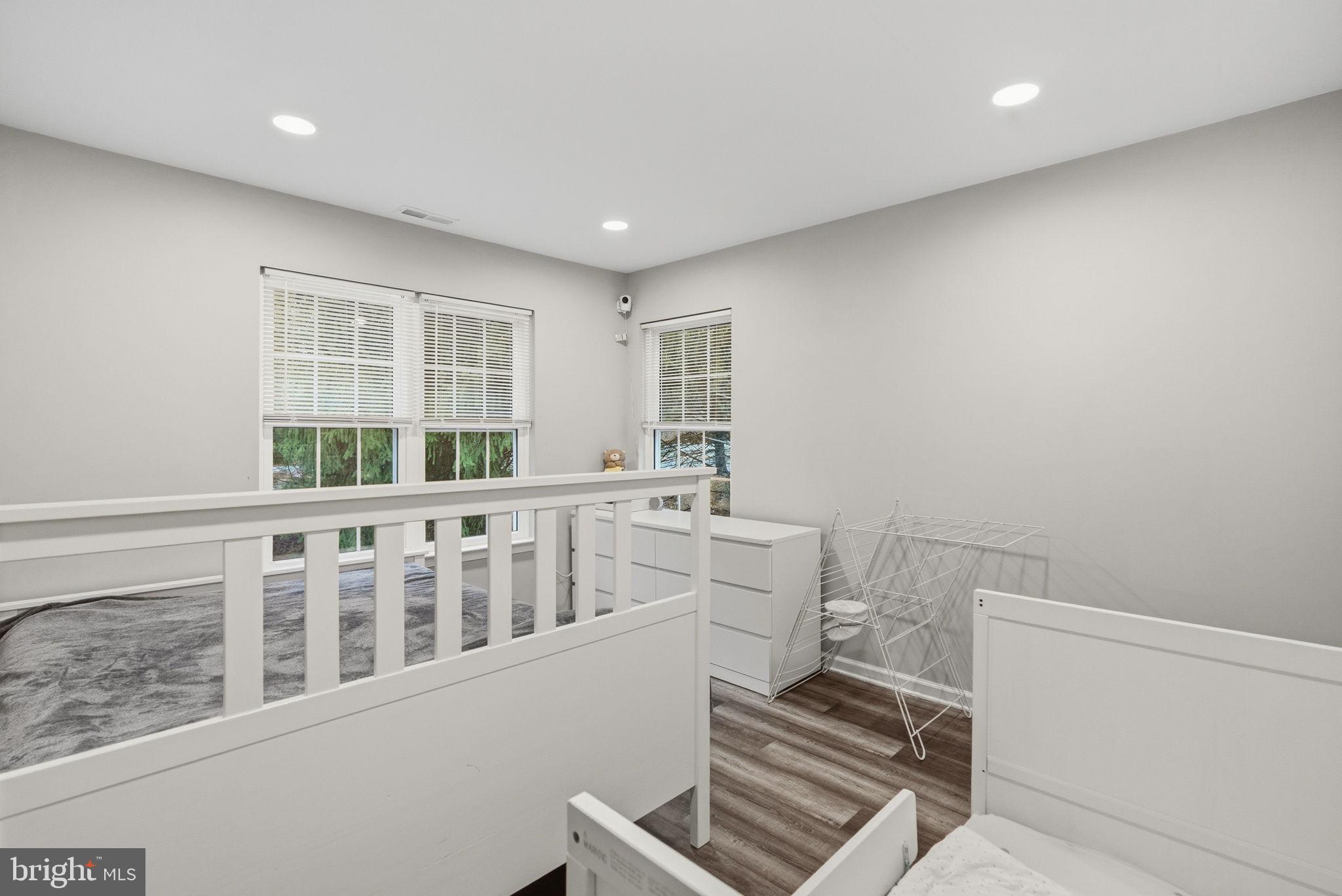 CROWN POINTE - Residential