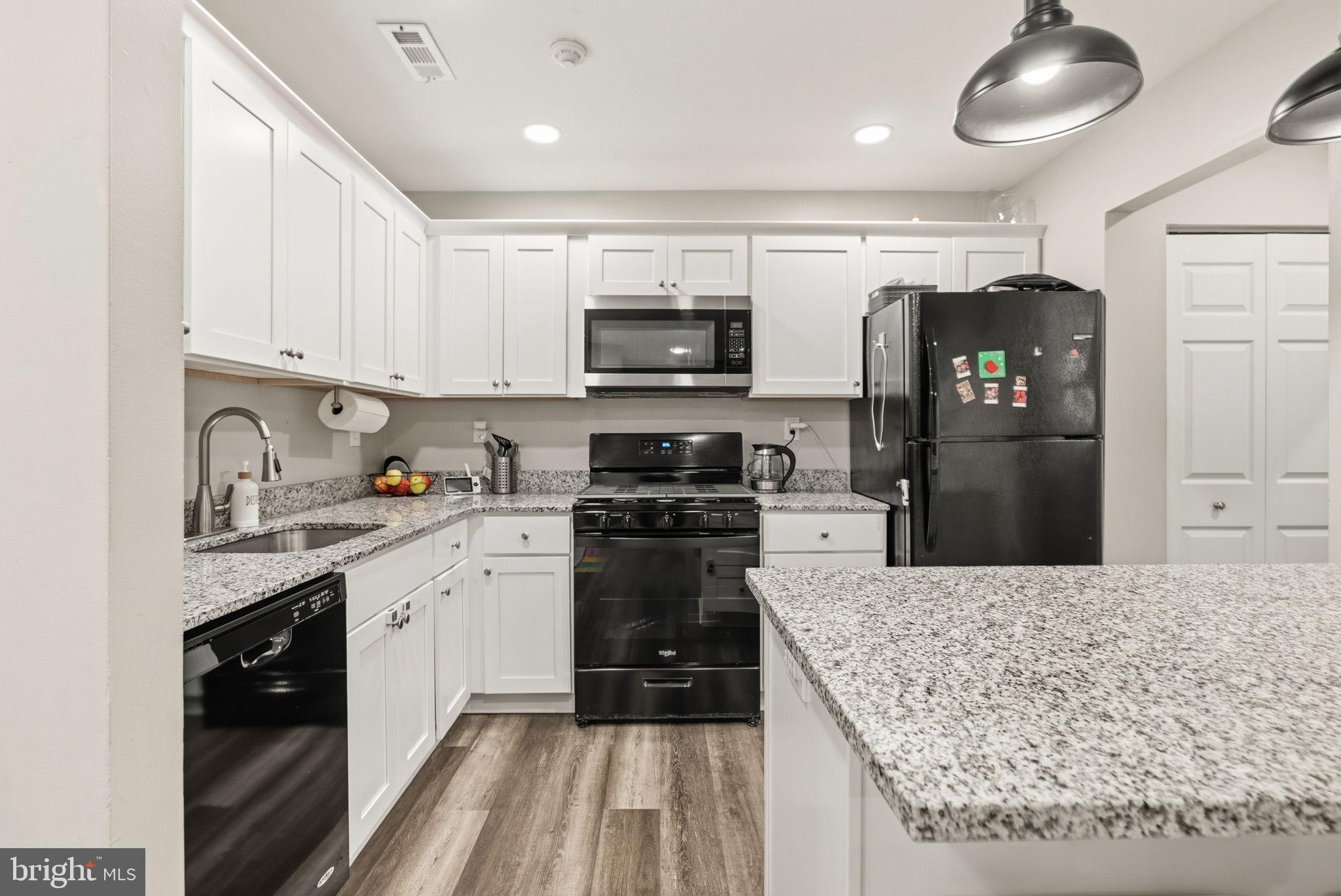 CROWN POINTE - Residential