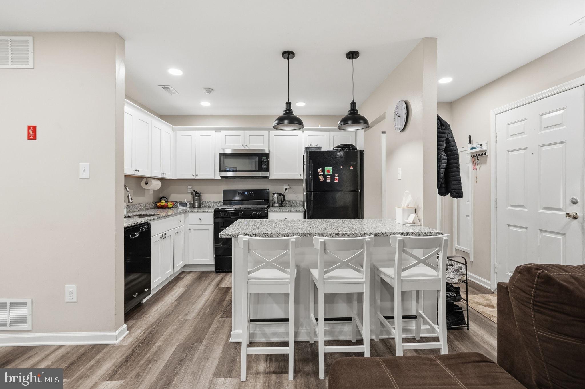 CROWN POINTE - Residential