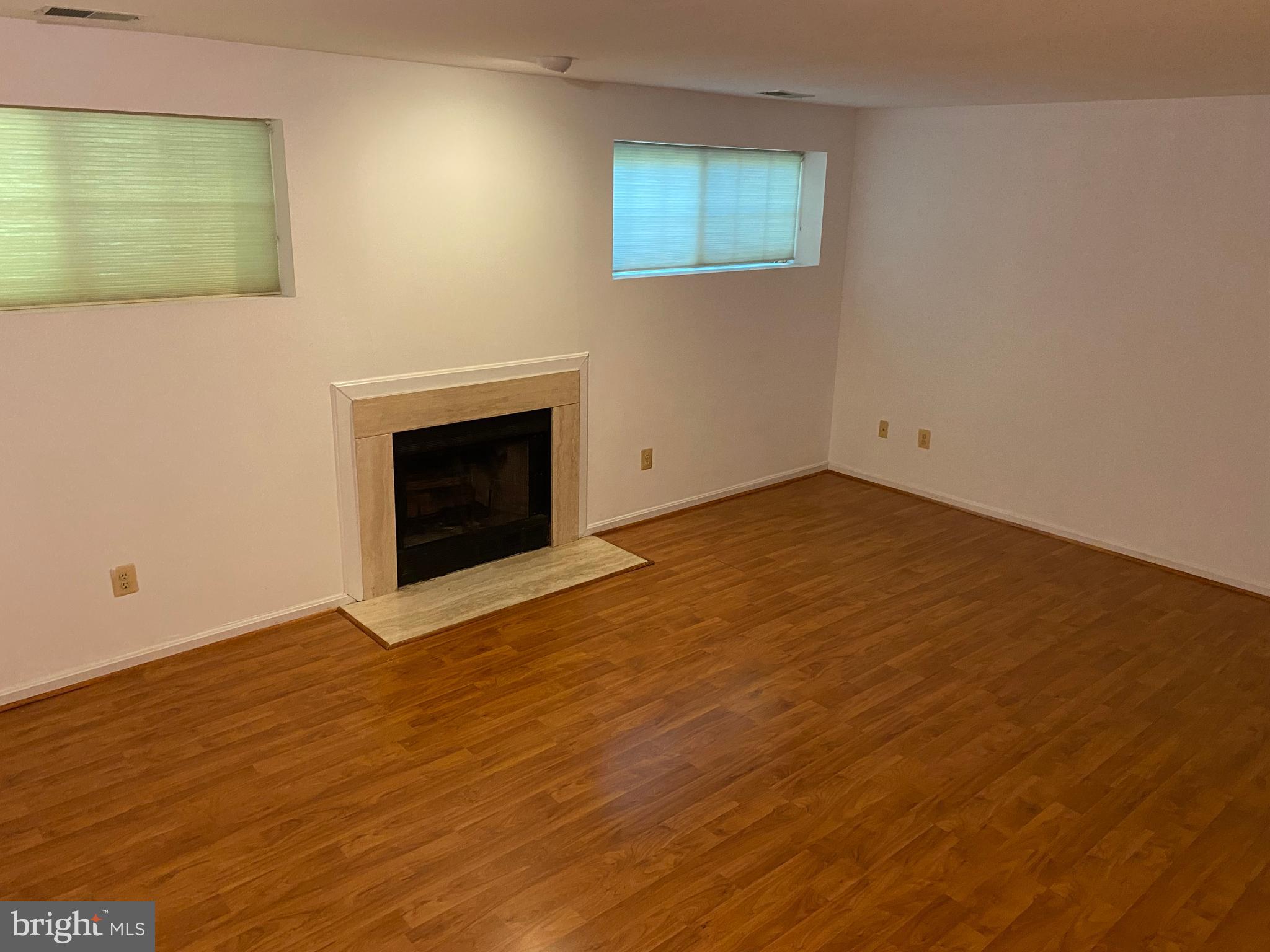 NOTTINGHAM WOODS - Residential Lease