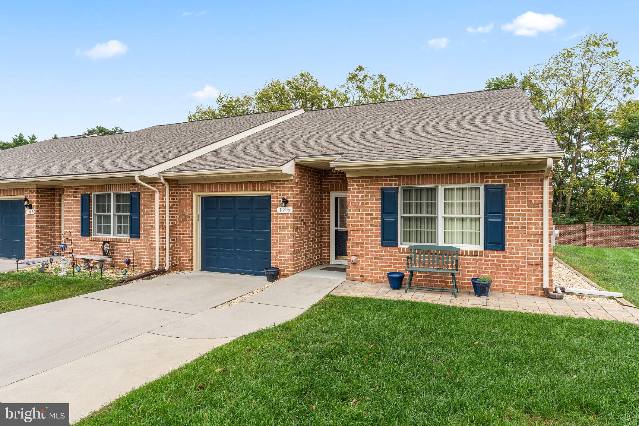 185 SUNBROOK LANE 200