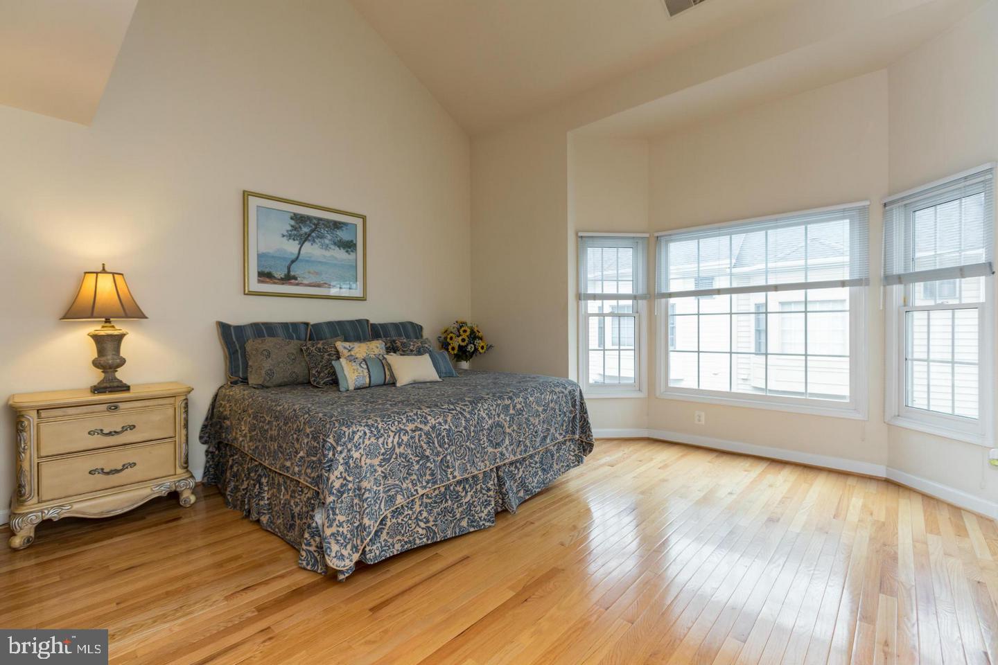 TYSONS VILLAGE - Residential Lease