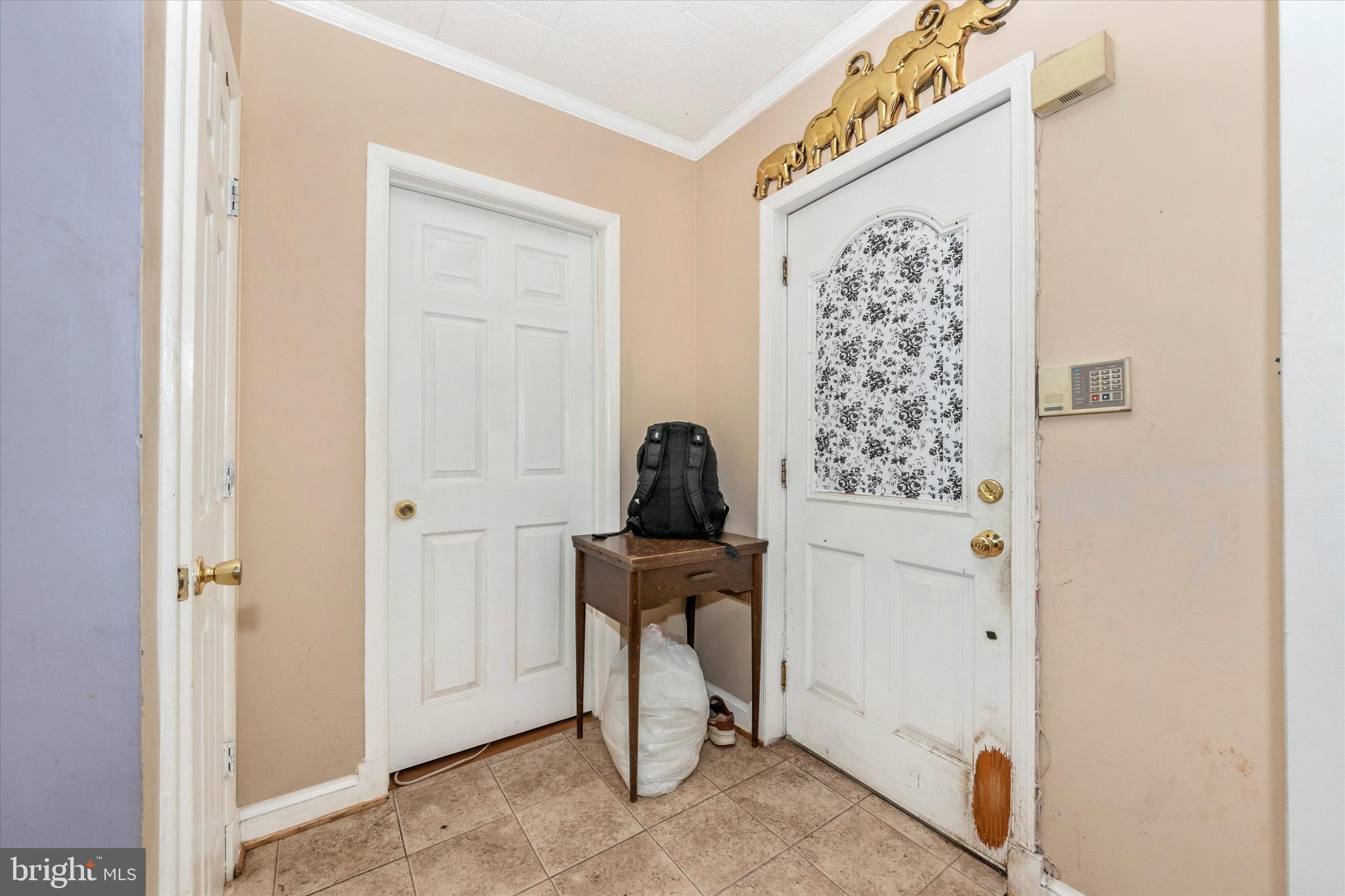 3924 NICHOLSON STREET