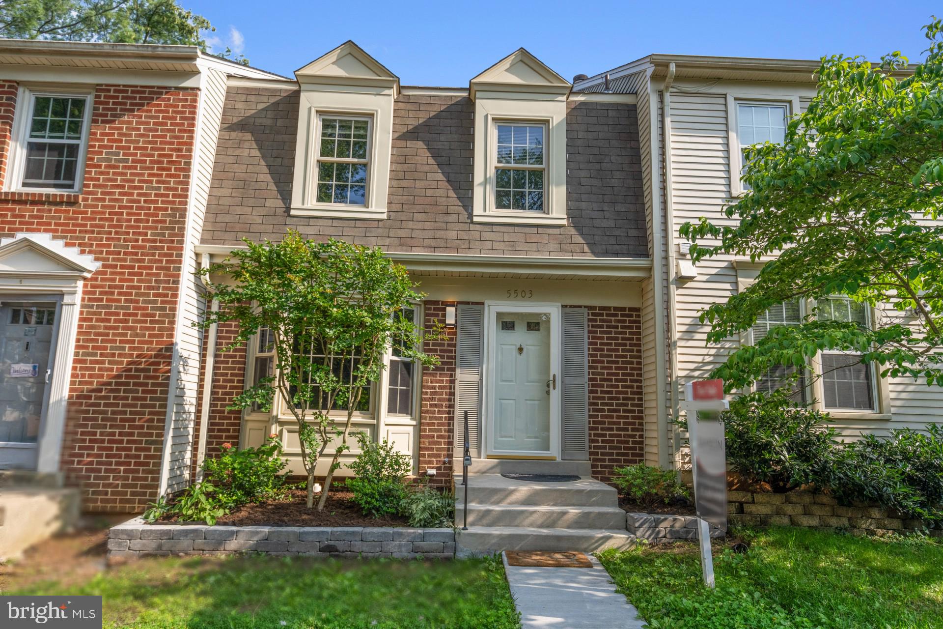 Move-in ready remodeled and updated 3-level townhouse with walkout basement and with lots of natural light and welcoming space. Recent updates: NEW bathrooms, new flooring, updated kitchen cabinets and appliances, new paint, HVAC 2019, New Washer and Dryer, newer water heater, and replaced the main water service line, NEW LG Dishwasher. Open kitchen with eat in the custom wood countertop. Separate dining area. Walk-out basement with full bathroom. Workshop space in the laundry room with new lights, painted floors, painted cabinet and new top.
This home comes with two parking spaces right in front. Plenty of visitor spaces in the community and street parking are available for your guests. It is conveniently located near major commuter routes, including Roberts Pkwy, Fairfax County Pkwy, Rt. 123, Braddock Rd, Guinea Rd, and I-495. Conveniently located near Royal Lake Park, walking trails, shopping, GMU, the VRE, and so much more!