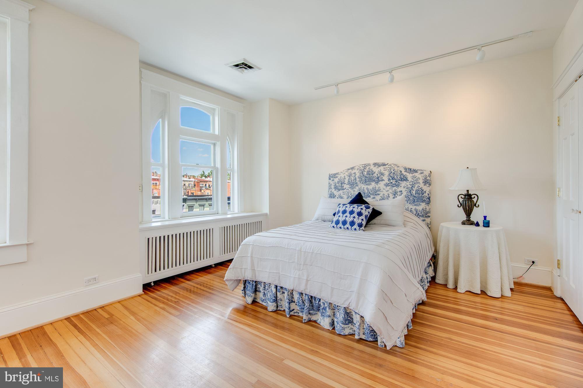 DUPONT CIRCLE - Residential