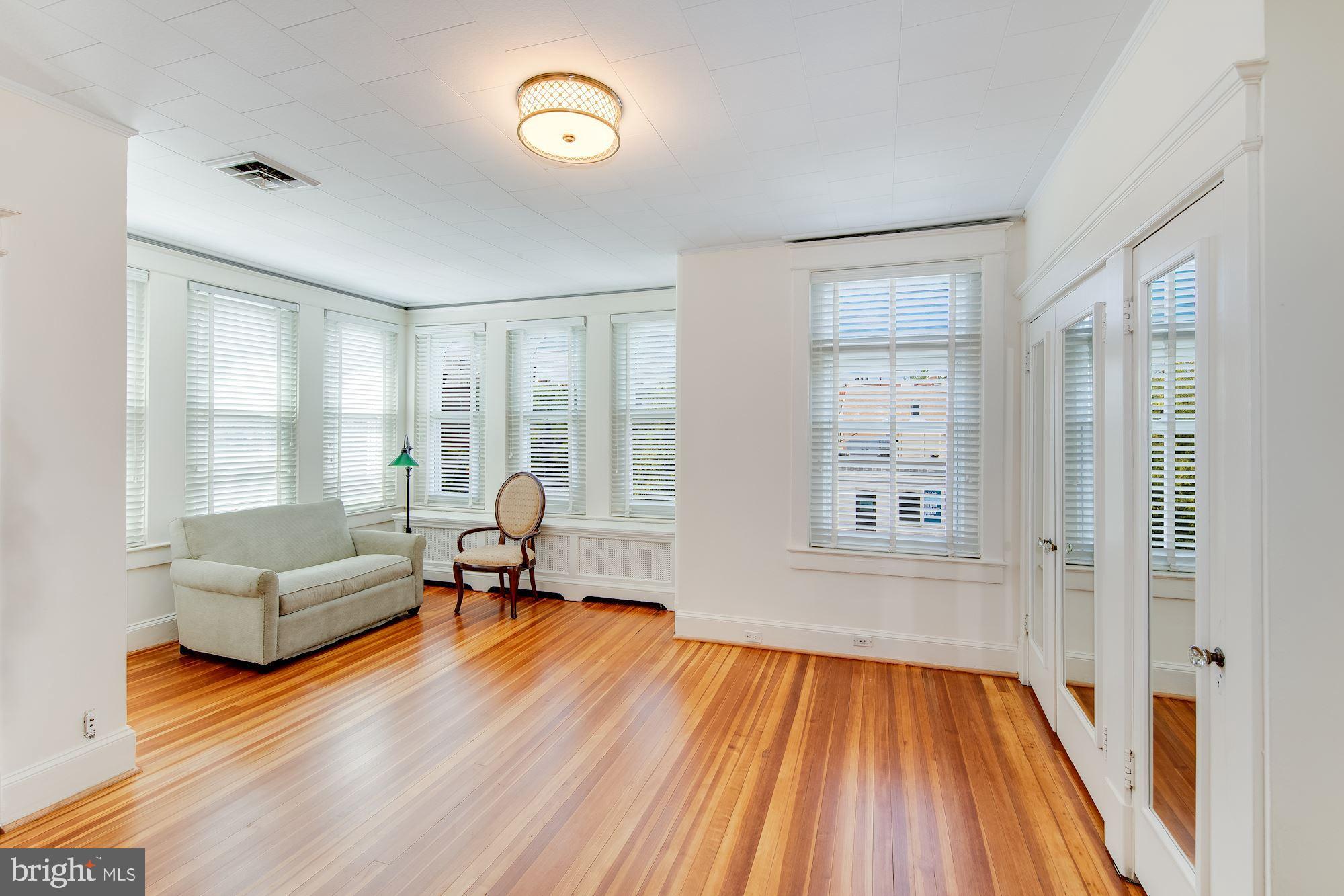 DUPONT CIRCLE - Residential