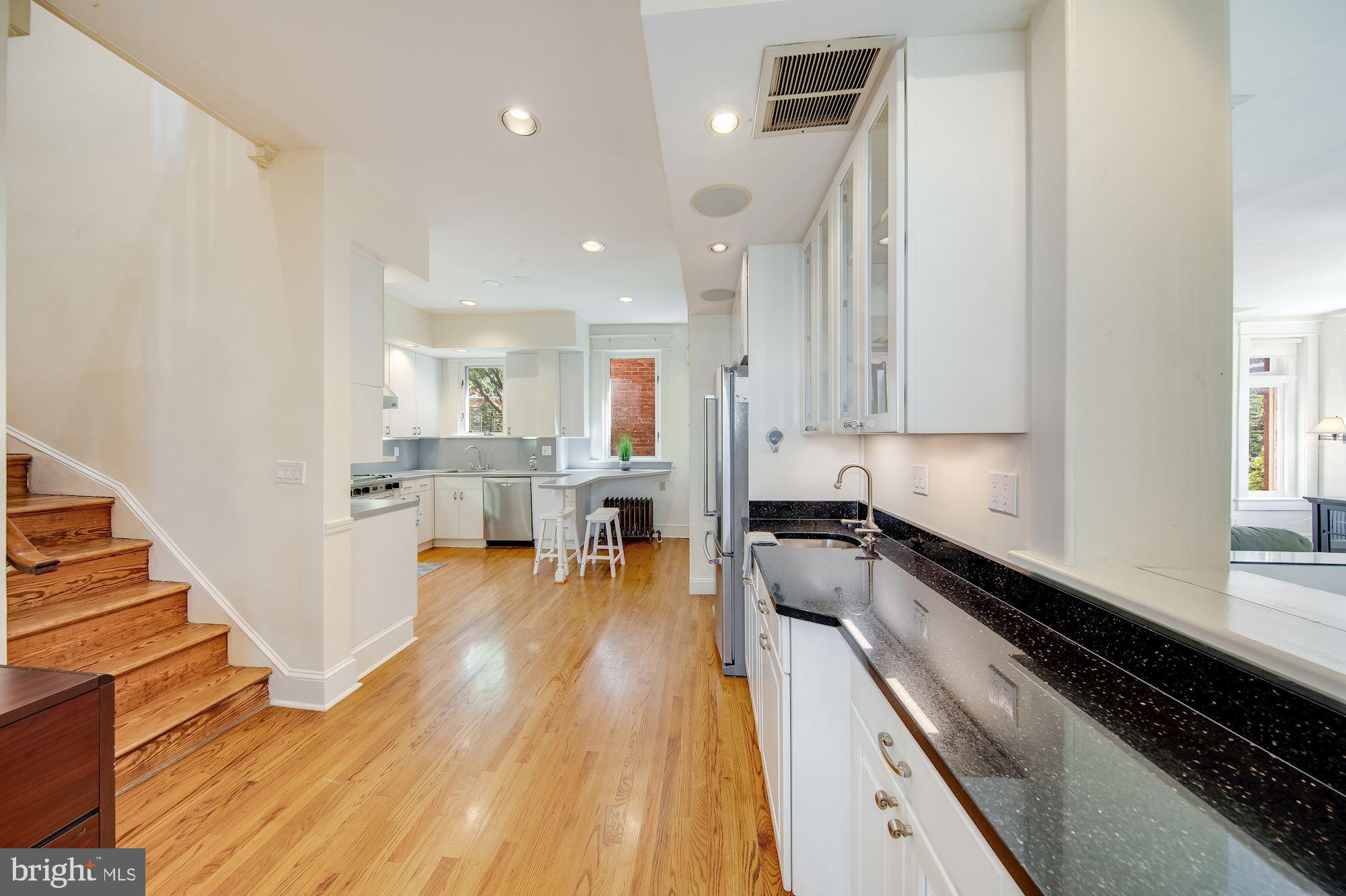 DUPONT CIRCLE - Residential