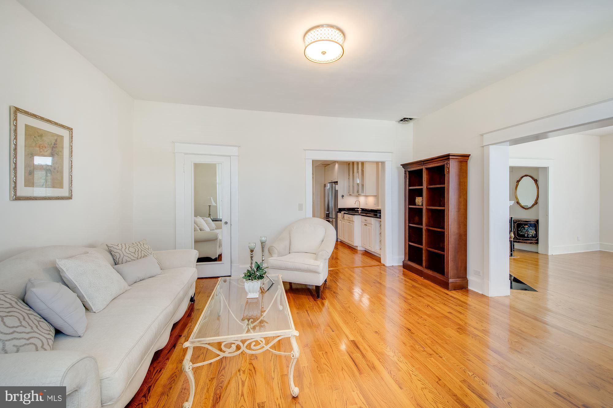 DUPONT CIRCLE - Residential