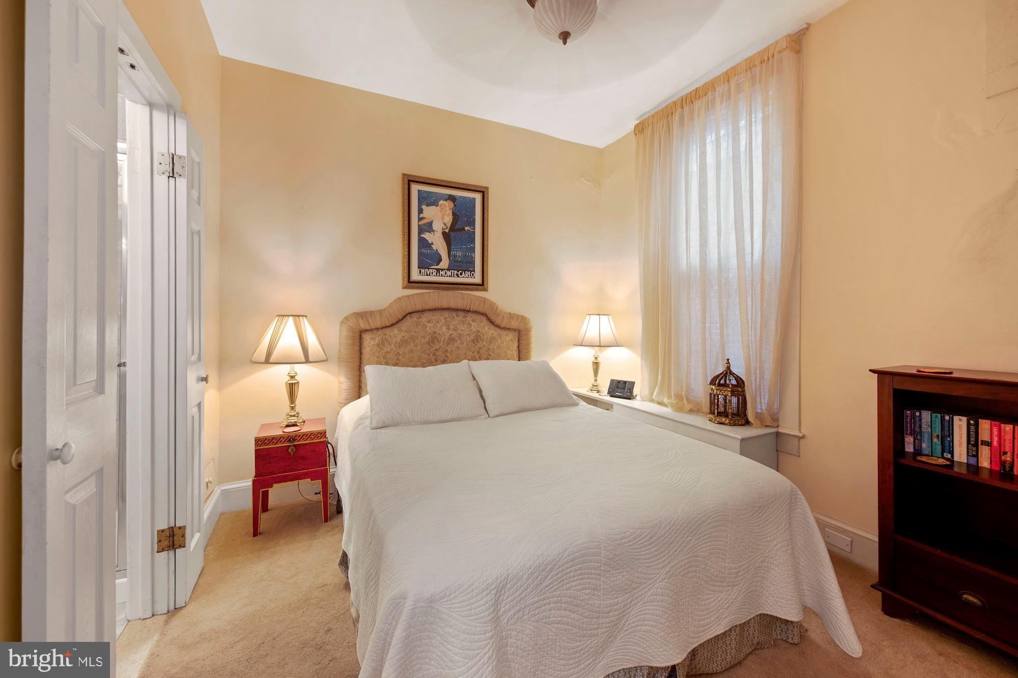 DUPONT CIRCLE - Residential