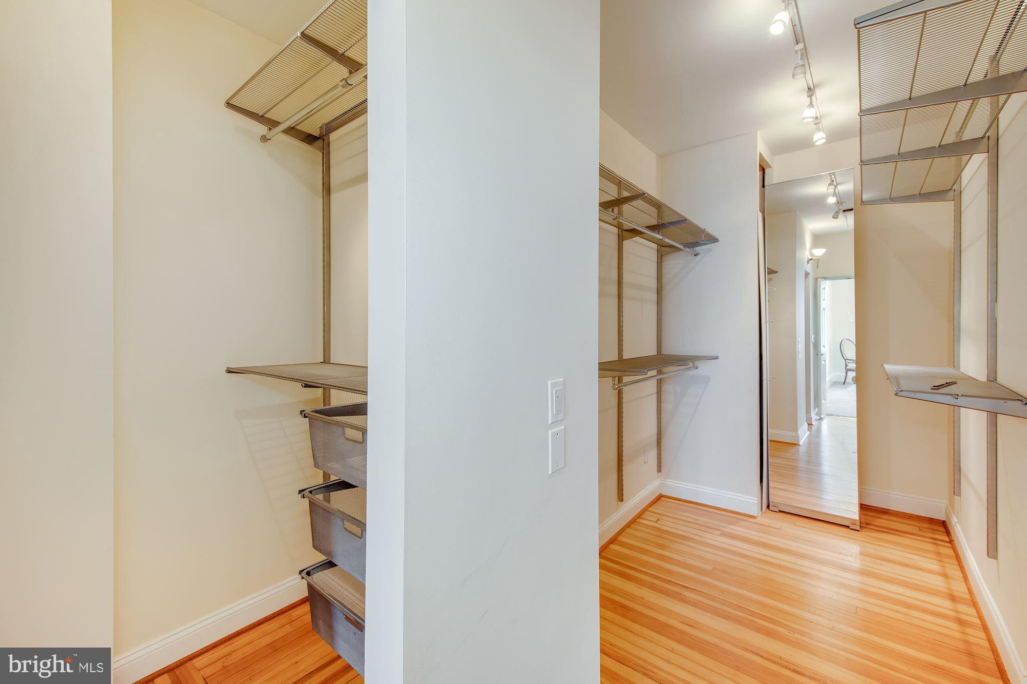 DUPONT CIRCLE - Residential