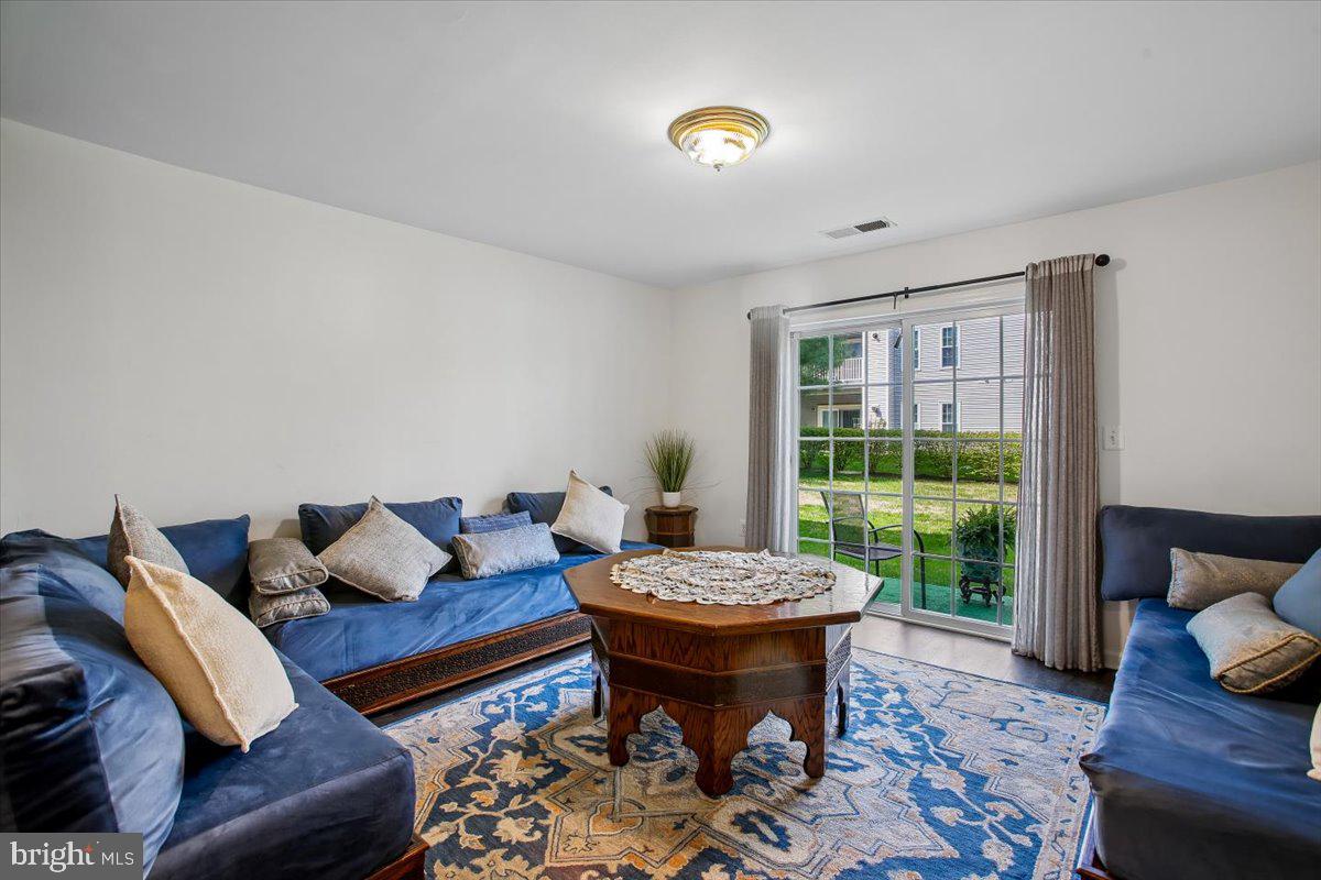 FAIRFAX - Residential