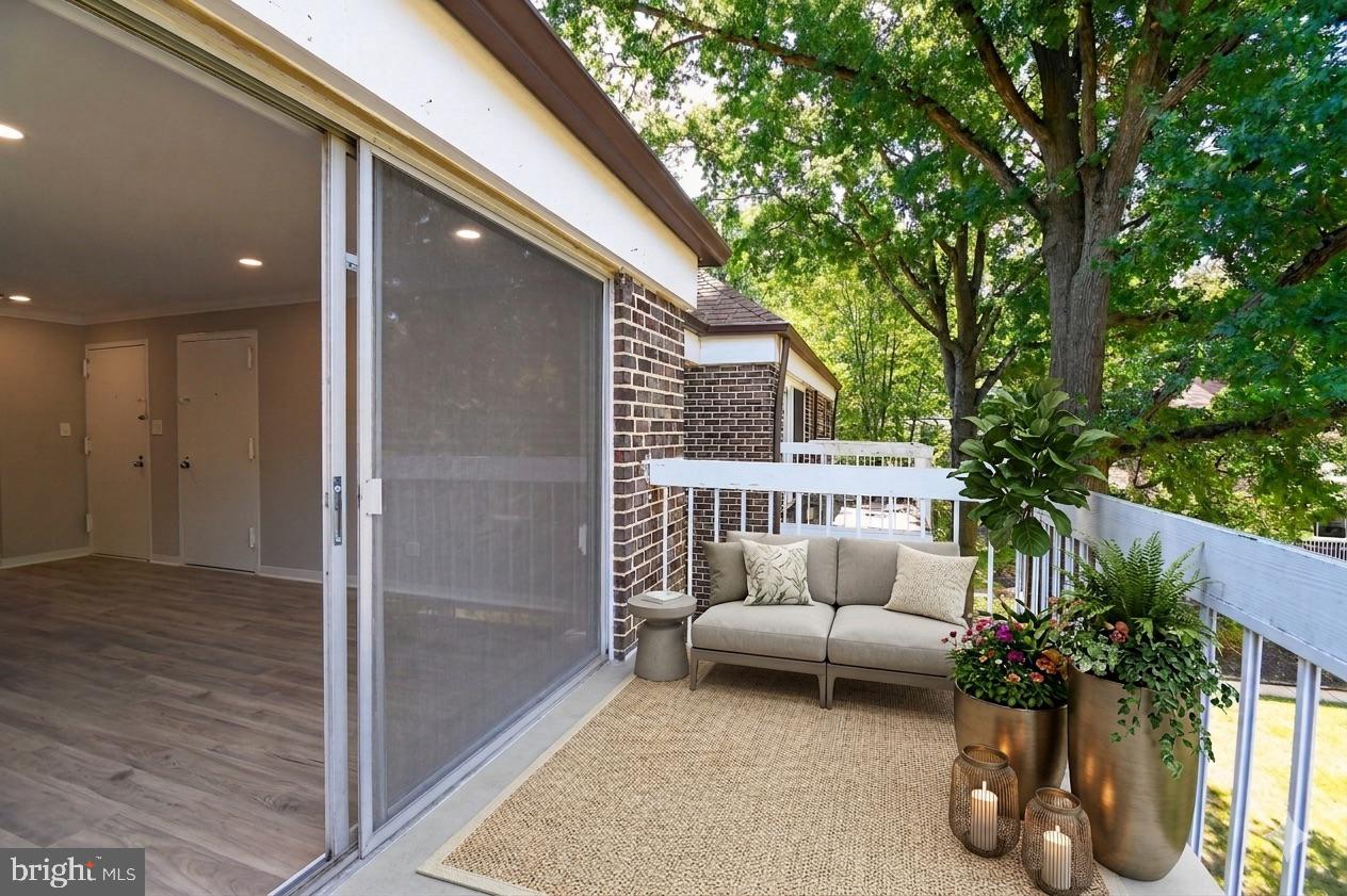 WESTCHESTER WEST - Residential