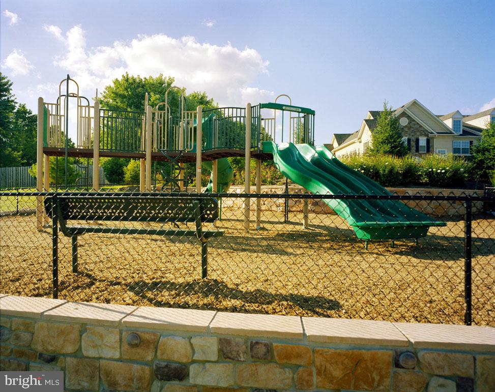 ORCHARD HILL - Residential Lease