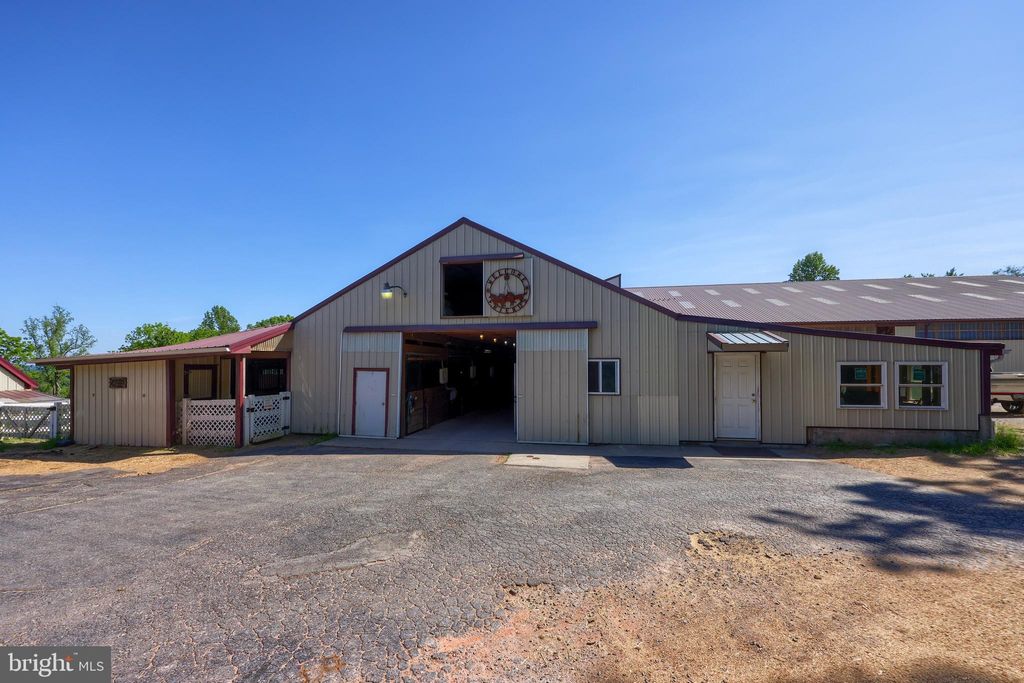 Photo of 310 Mail Route Rd, SINKING SPRING, PA 19608 (MLS # PABK2065886)