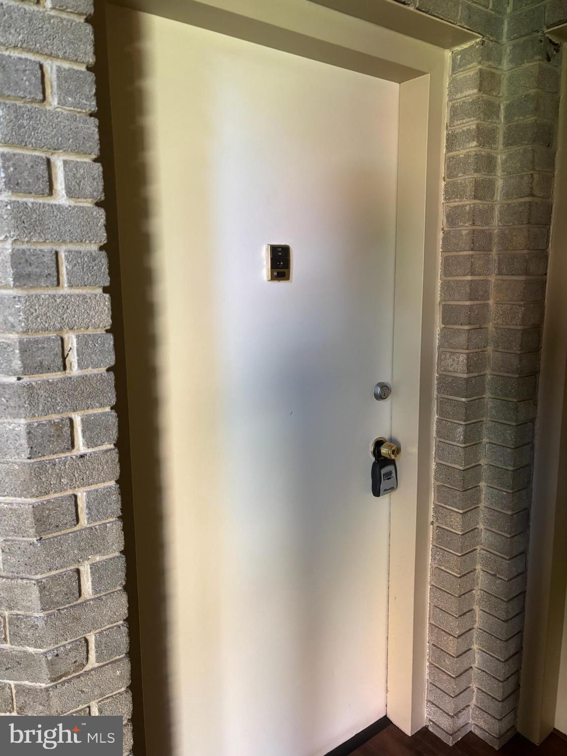 LITTLE RIVER SQ COND - Residential