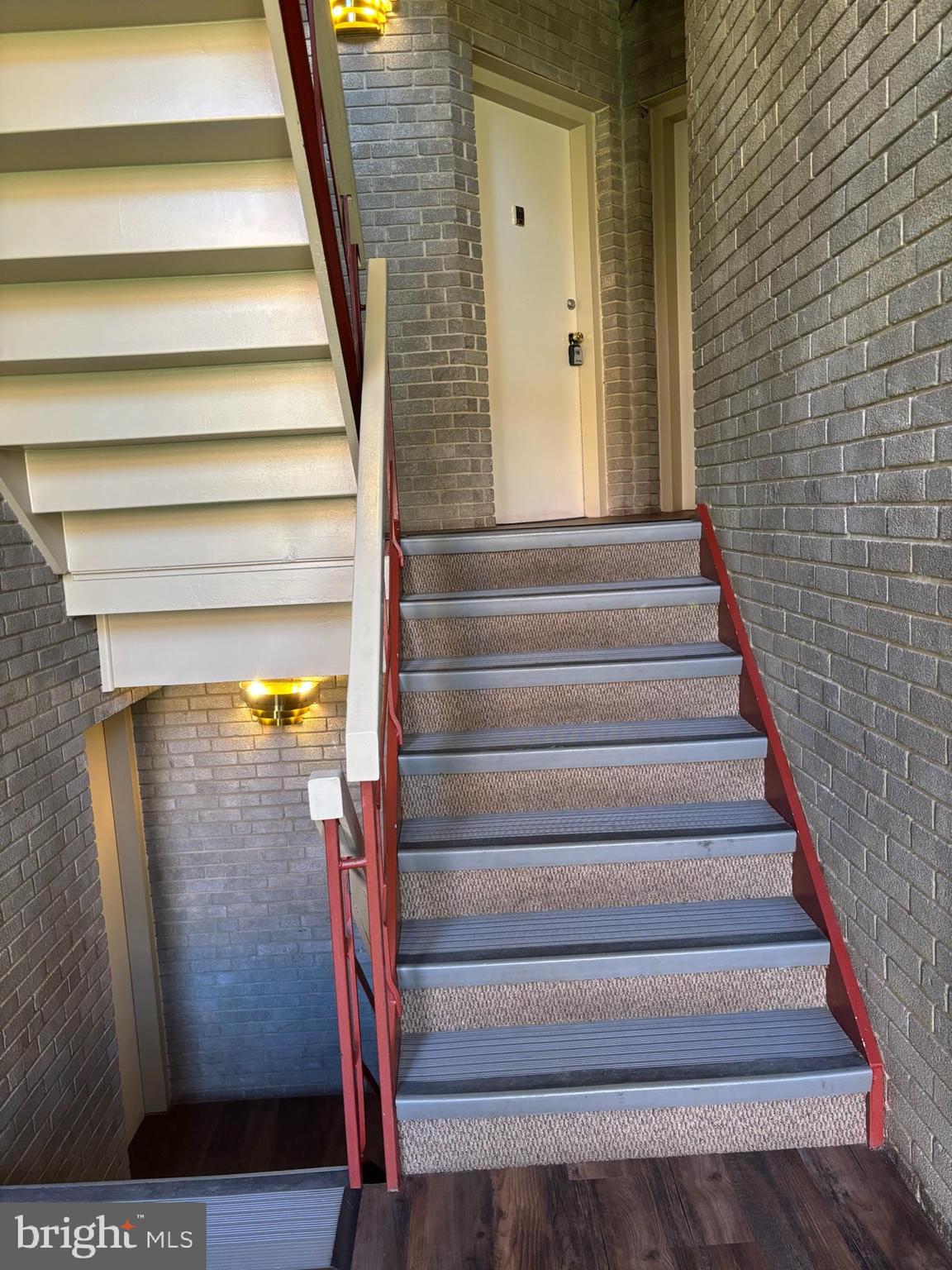 LITTLE RIVER SQ COND - Residential