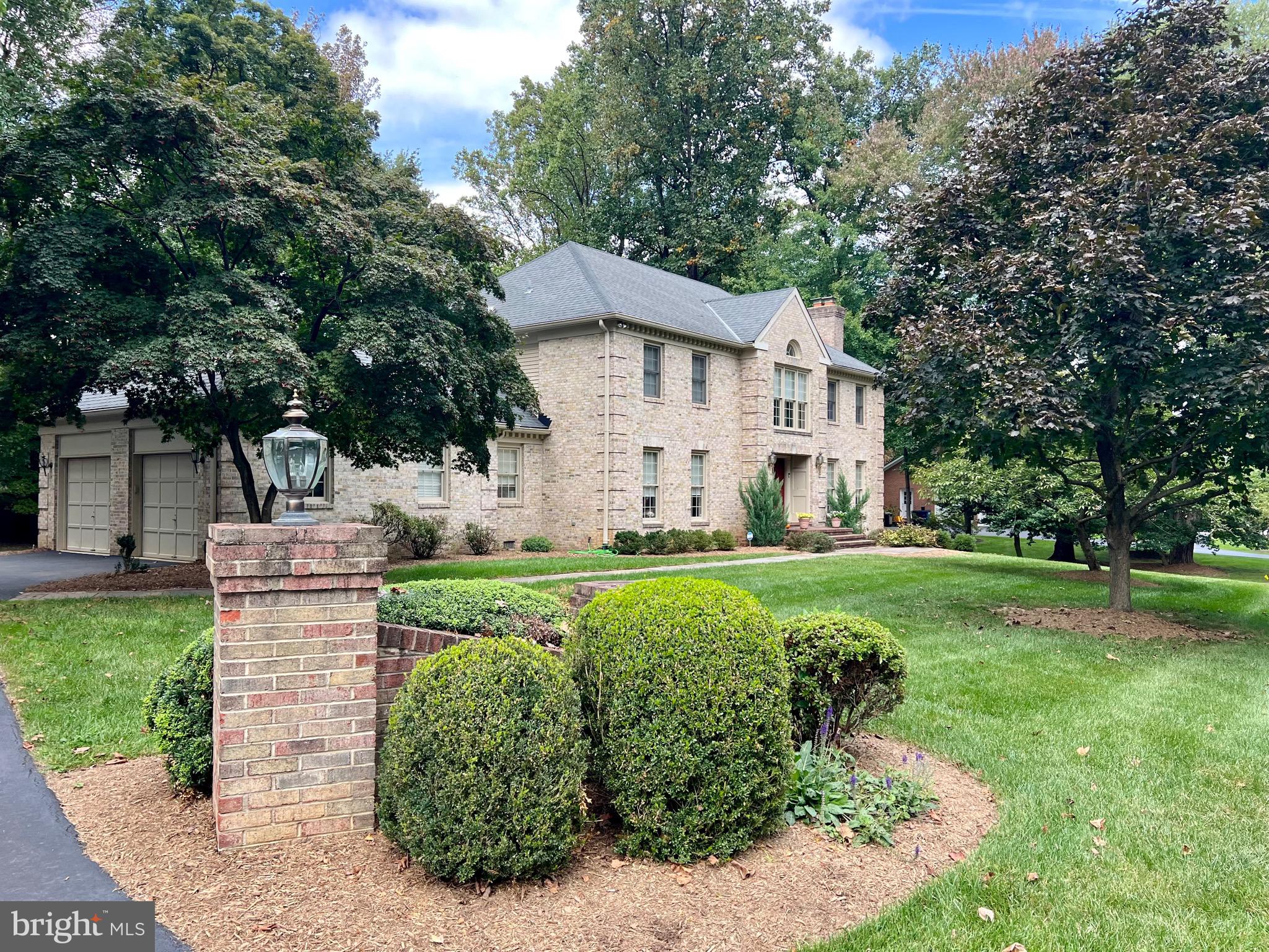 SUMMERWOOD - Residential