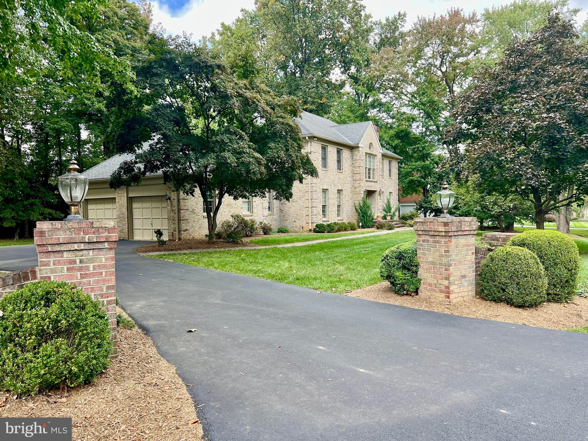 SUMMERWOOD - Residential