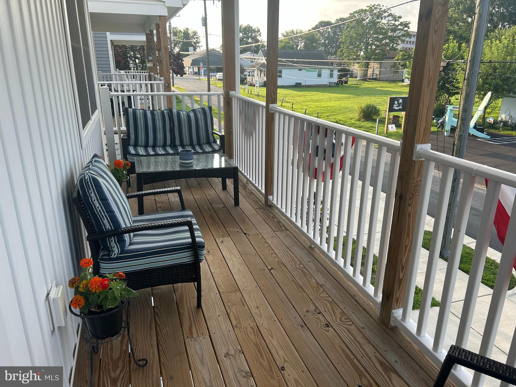 COLONIAL BEACH - Residential