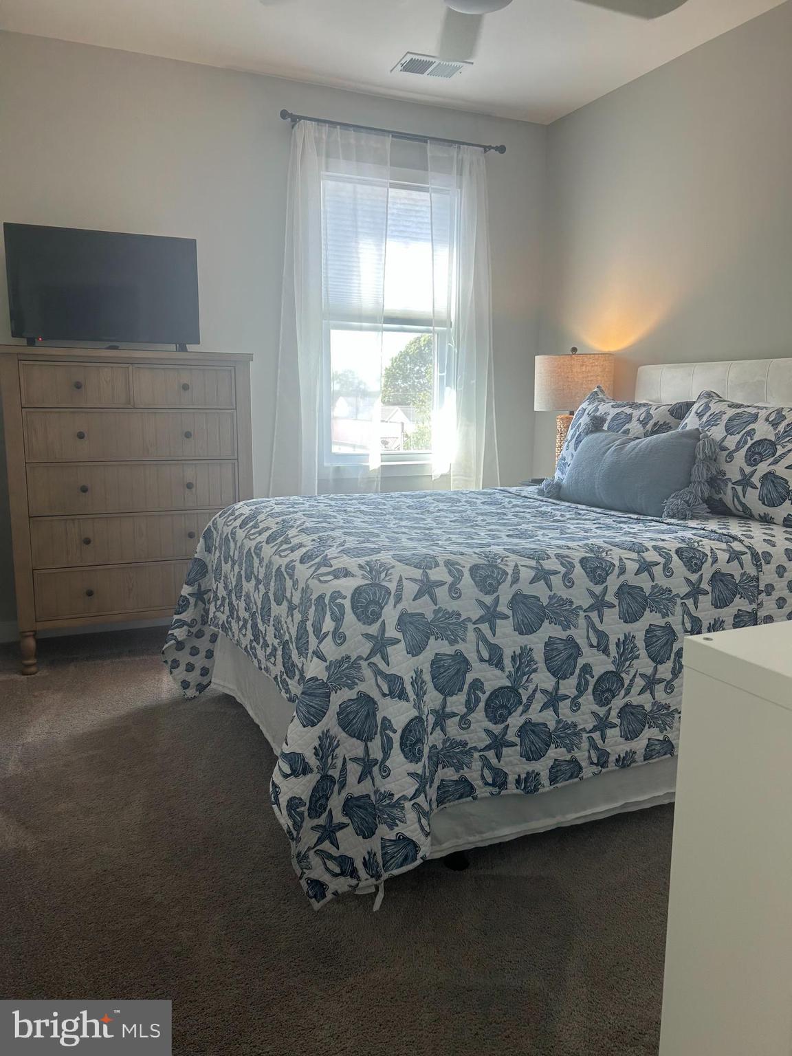 COLONIAL BEACH - Residential