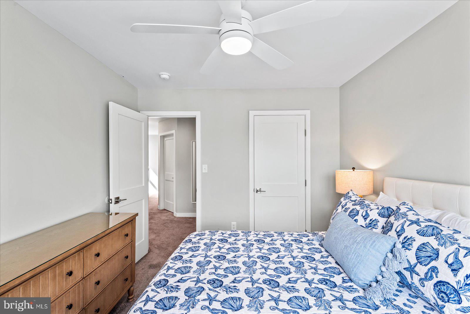COLONIAL BEACH - Residential