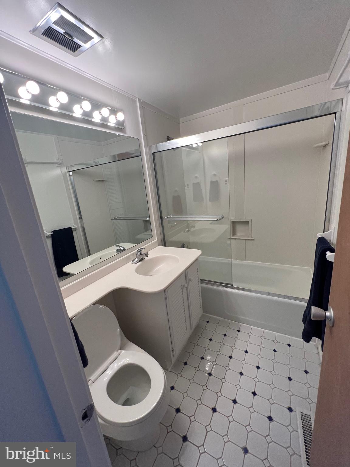 BRADLEY PARK - Residential