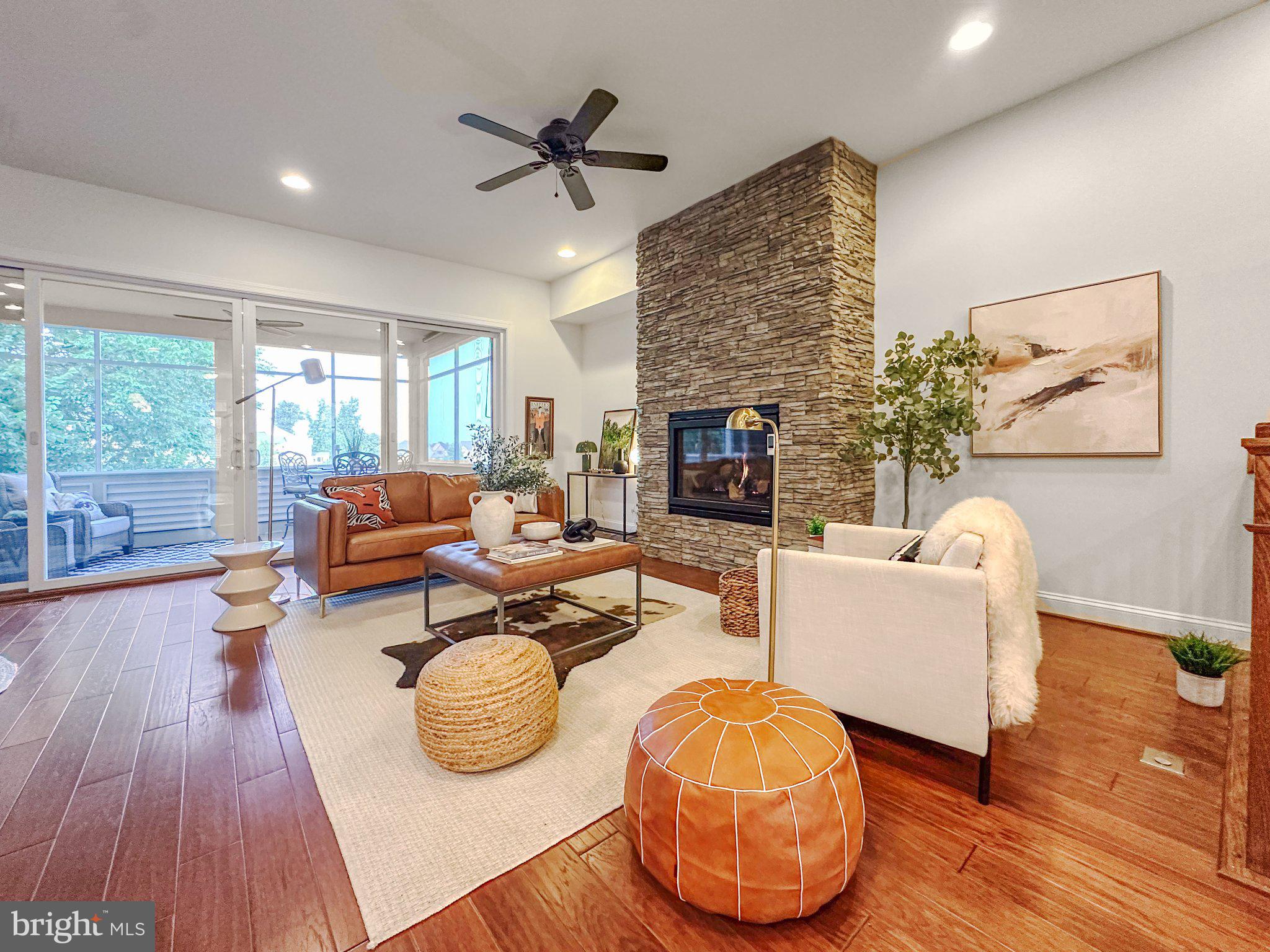 23448 EPPERSON SQUARE