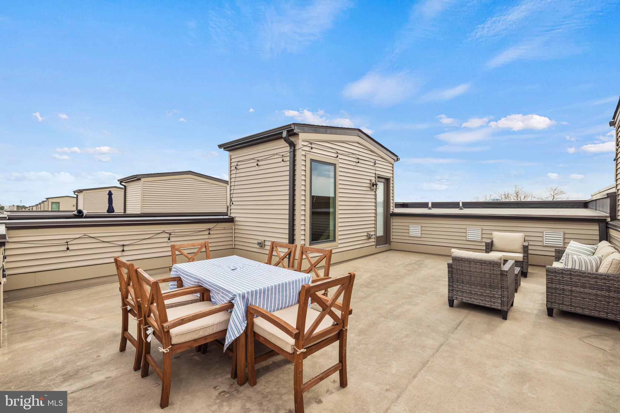 WESTSIDE AT SHADY GROVE - Residential