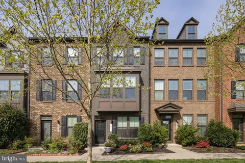 22355 Exe Square, Ashburn, VA MLS: VALO2094740