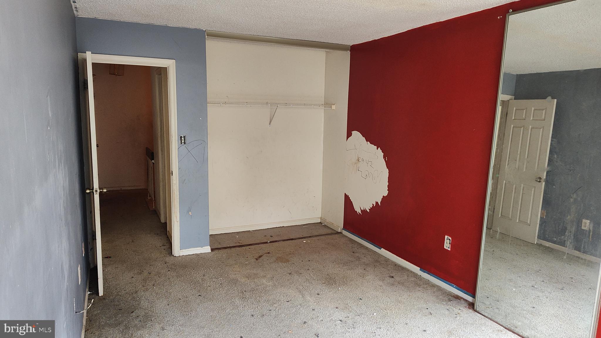 MAYFAIR-PLAT THREE - Residential