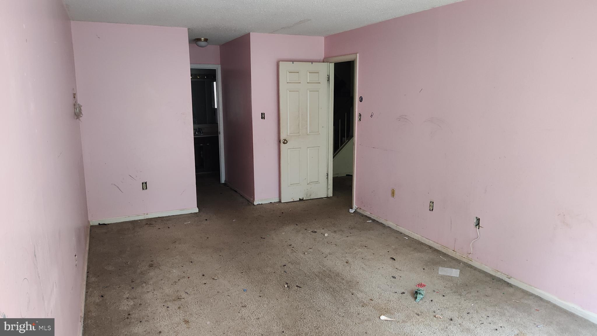 MAYFAIR-PLAT THREE - Residential