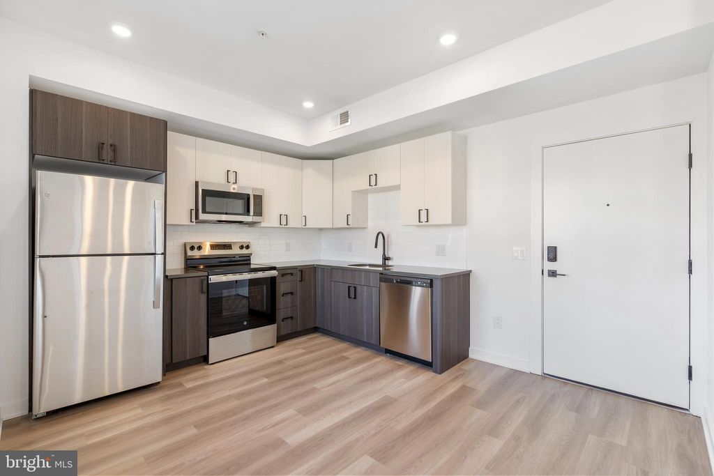 Photo of 2111 N Front St #204, PHILADELPHIA, PA 19122 (MLS # PAPH2558088)