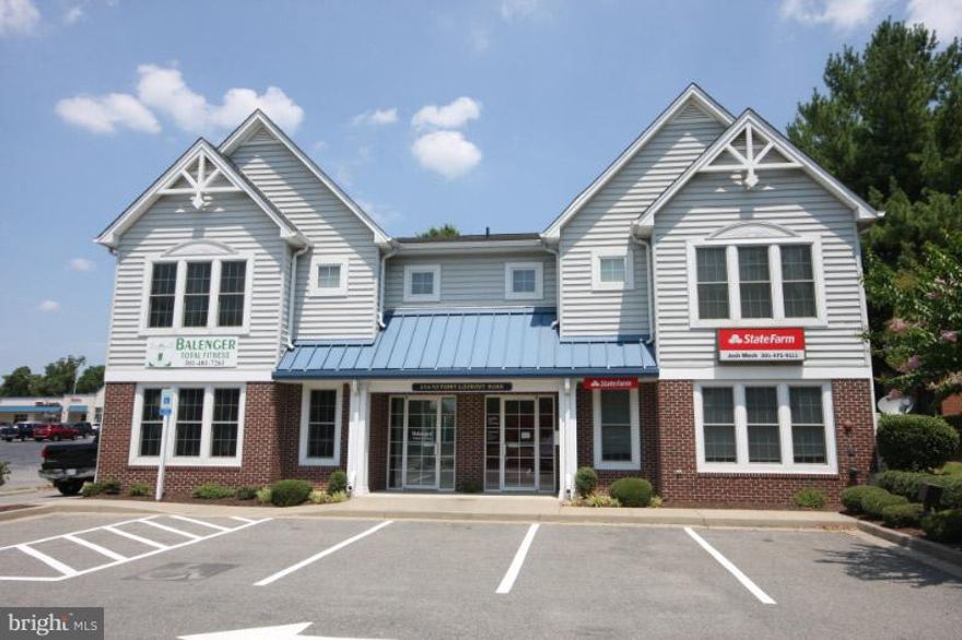 NEW, CLEAN AND MODERN ONE BEDROOM ONE BATH APARTMENT IN LEONARDTOWN. WALKING DISTANCE TO EVERYTHING LEONARDTOWN HAS TO OFFER. AVAILABLE NOW! GOOD CREDIT REQUIRED.