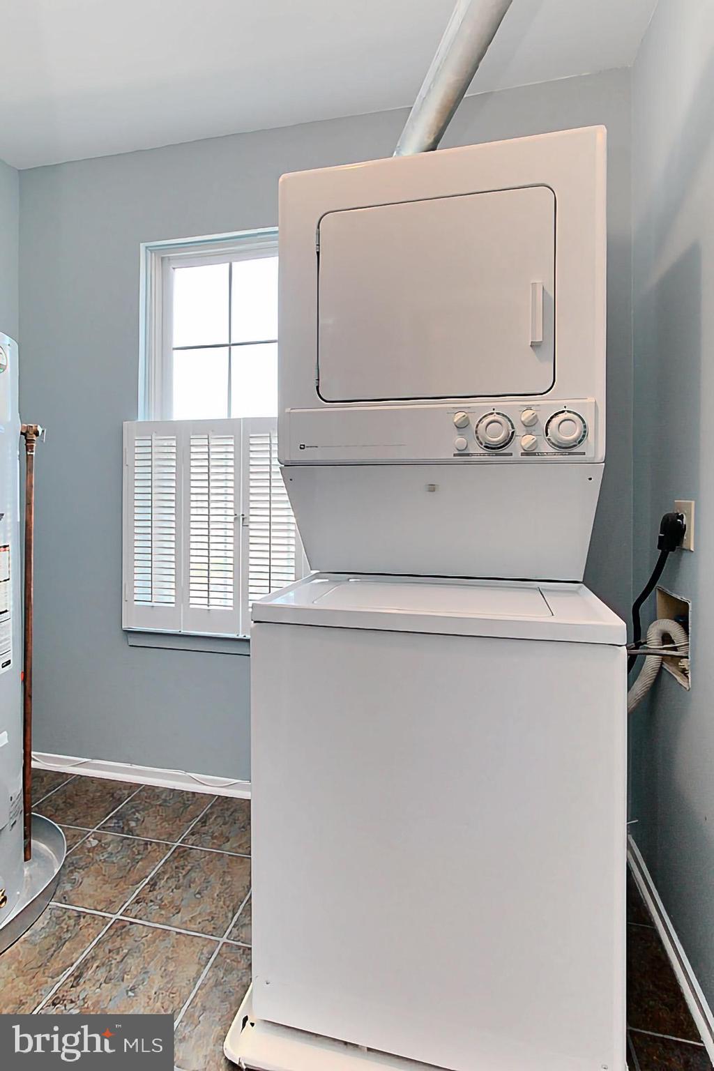 RAMBLEWOOD AT DAVENTRY - Residential