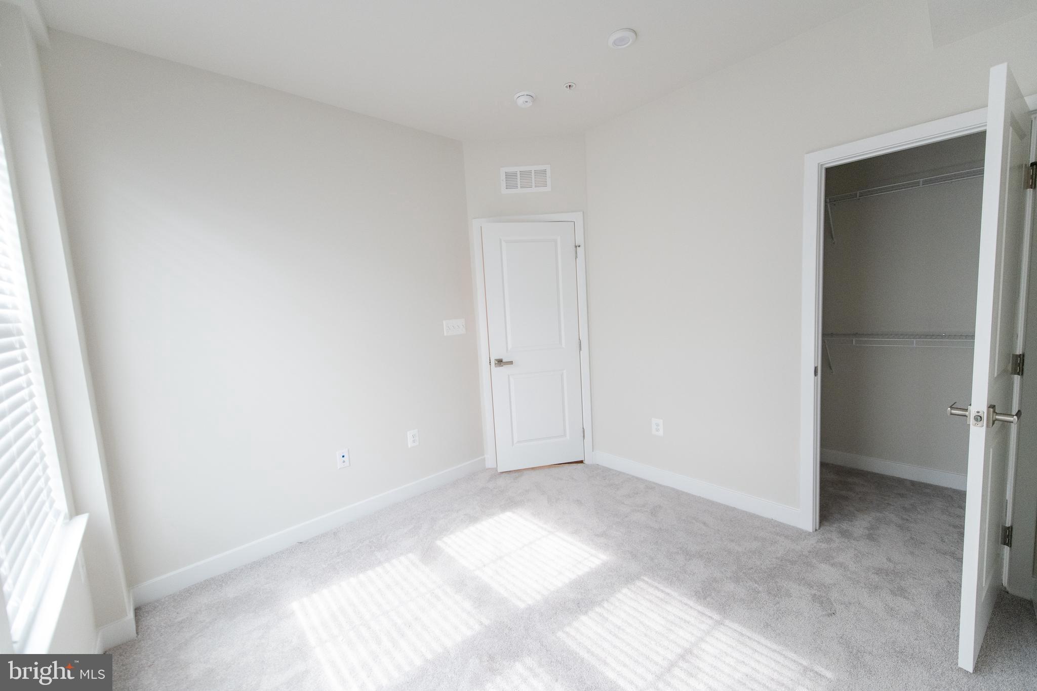 VILLAGE OF TOWNE SQUARE - Residential Lease