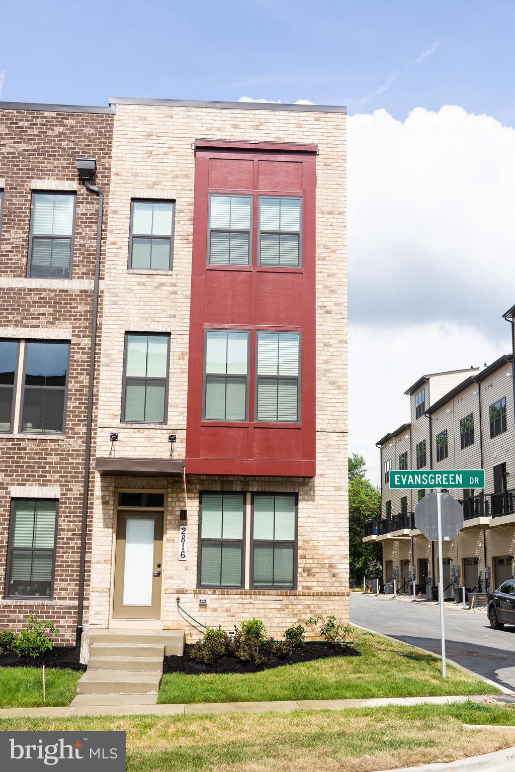 VILLAGE OF TOWNE SQUARE - Residential Lease